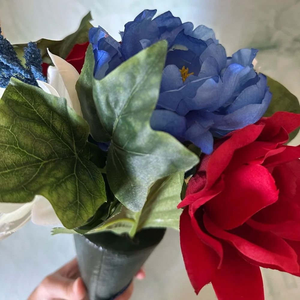 NWT Small Patriotic Floral Arrangement with Blue, Red, and White Accents